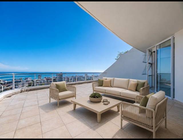 3 BEDROOM APARTMENT FOR SALE IN SEA POINT